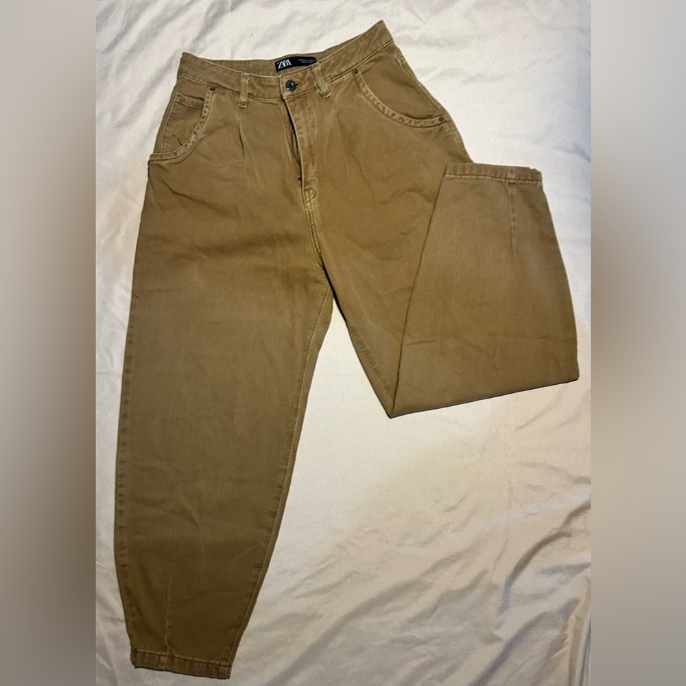 Zara Women's Tan Cropped Pants